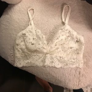 White lace bralette size medium